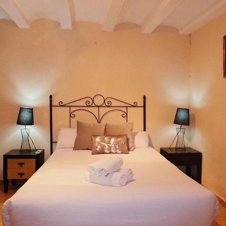 Private Rooms In City Center Barcelone Extérieur photo