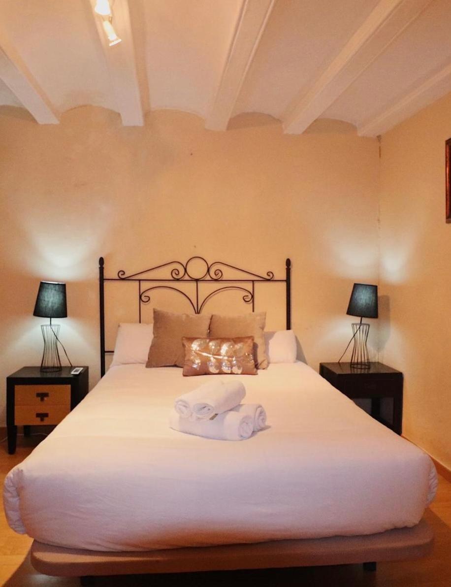 Private Rooms In City Center Barcelone Extérieur photo
